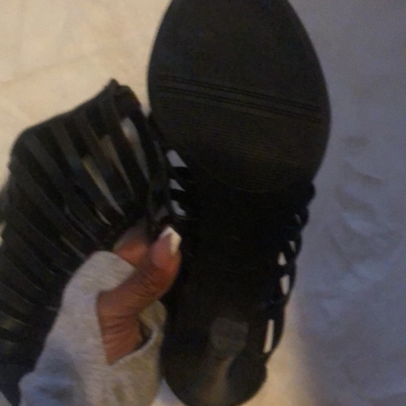 Shoes, black color, heels - Picture 5 of 8